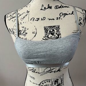 Aerie Women  Gray Bralette Standard Size M Adjustable Straps Soft Stretch Fabric